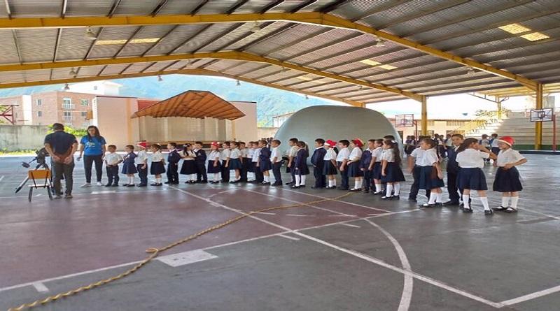 Realizan jornada de divulgación científica a niños de Mérida