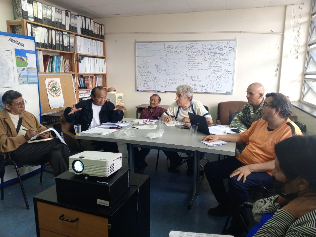 En el Centro de Investigación Indígena de la UBV debaten Ley Orgánica para la Defensa de la Guayana Esequiba