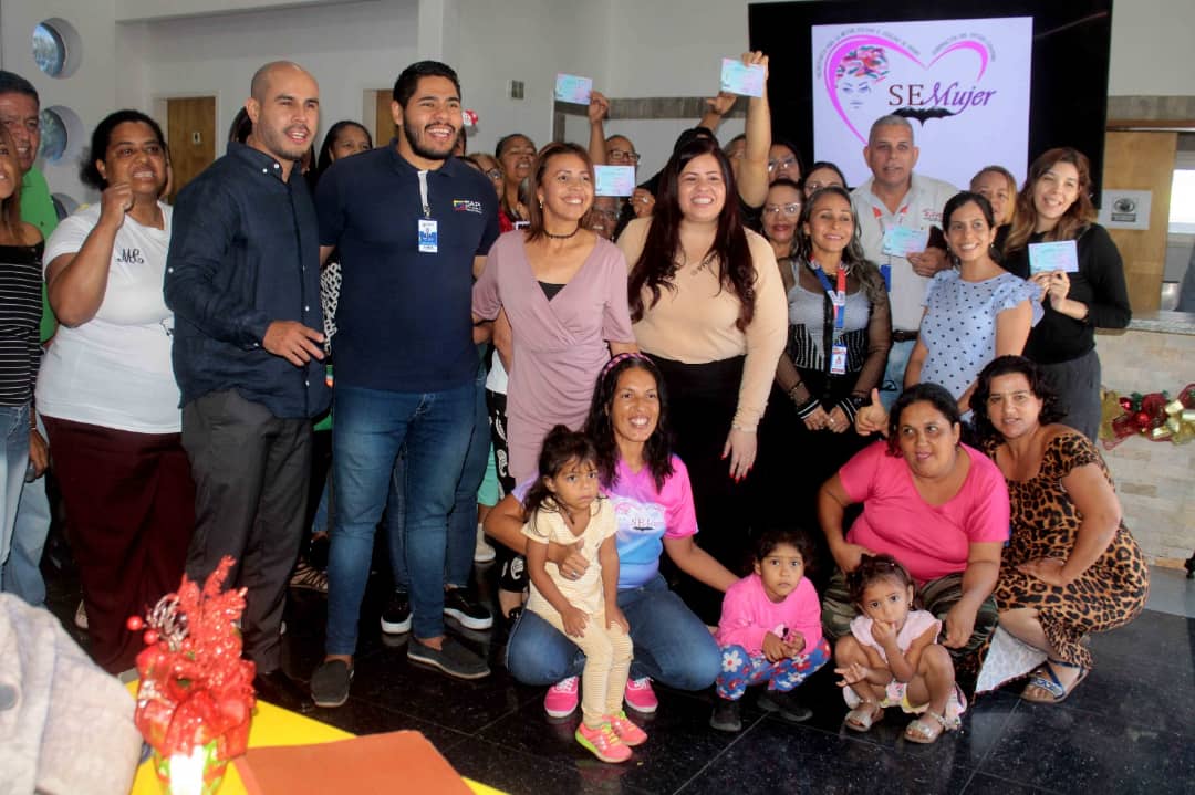 Programa Edúcate y Emprende capacitó a más de 50 trabajadores del Ejecutivo Regional
