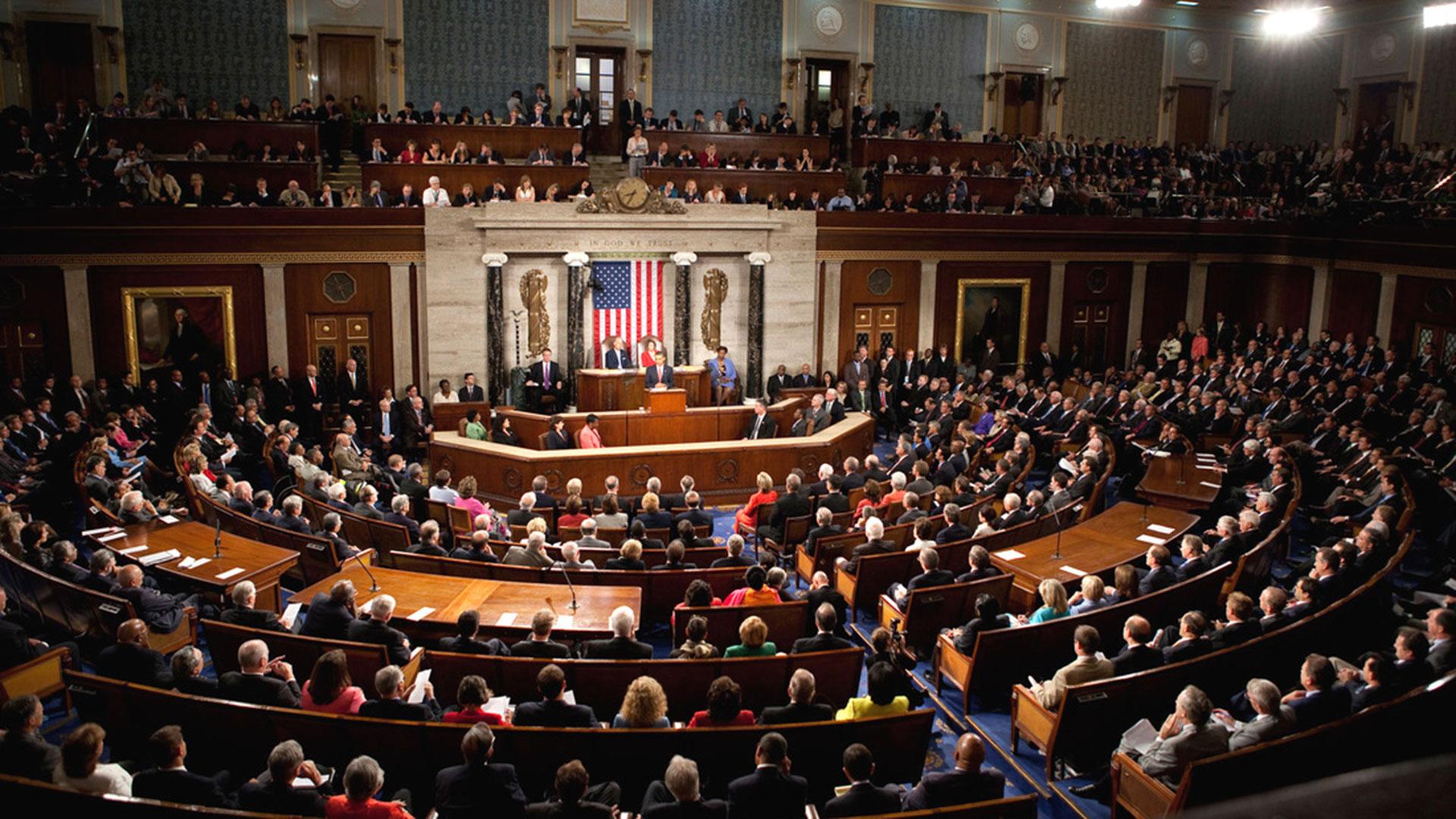 Congreso de EEUU reconoce que las sanciones causaron crisis económica y migraciones en Venezuela