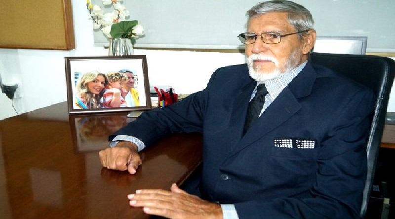 Presidente Maduro lamenta pérdida física de Winston Vallenilla padre