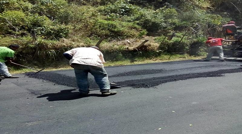 Colocadas más de 100 toneladas de asfalto para recuperación vial en Trujillo