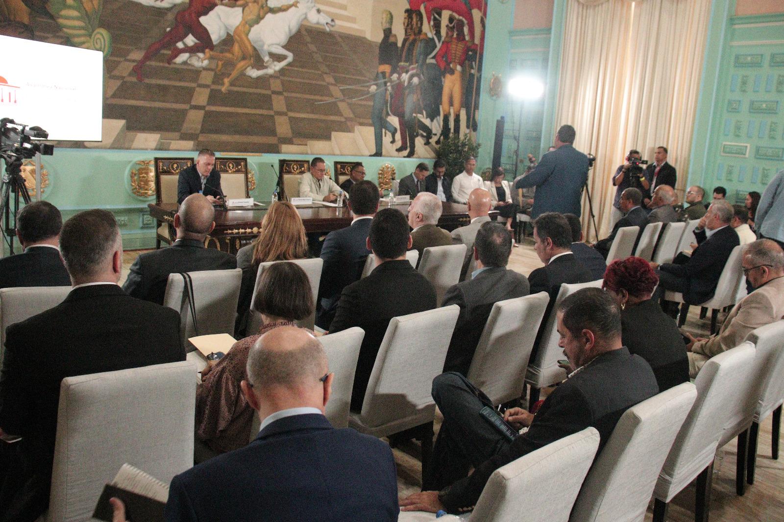AN y sector empresarial debaten propuestas para impulsar Plan de las 7T