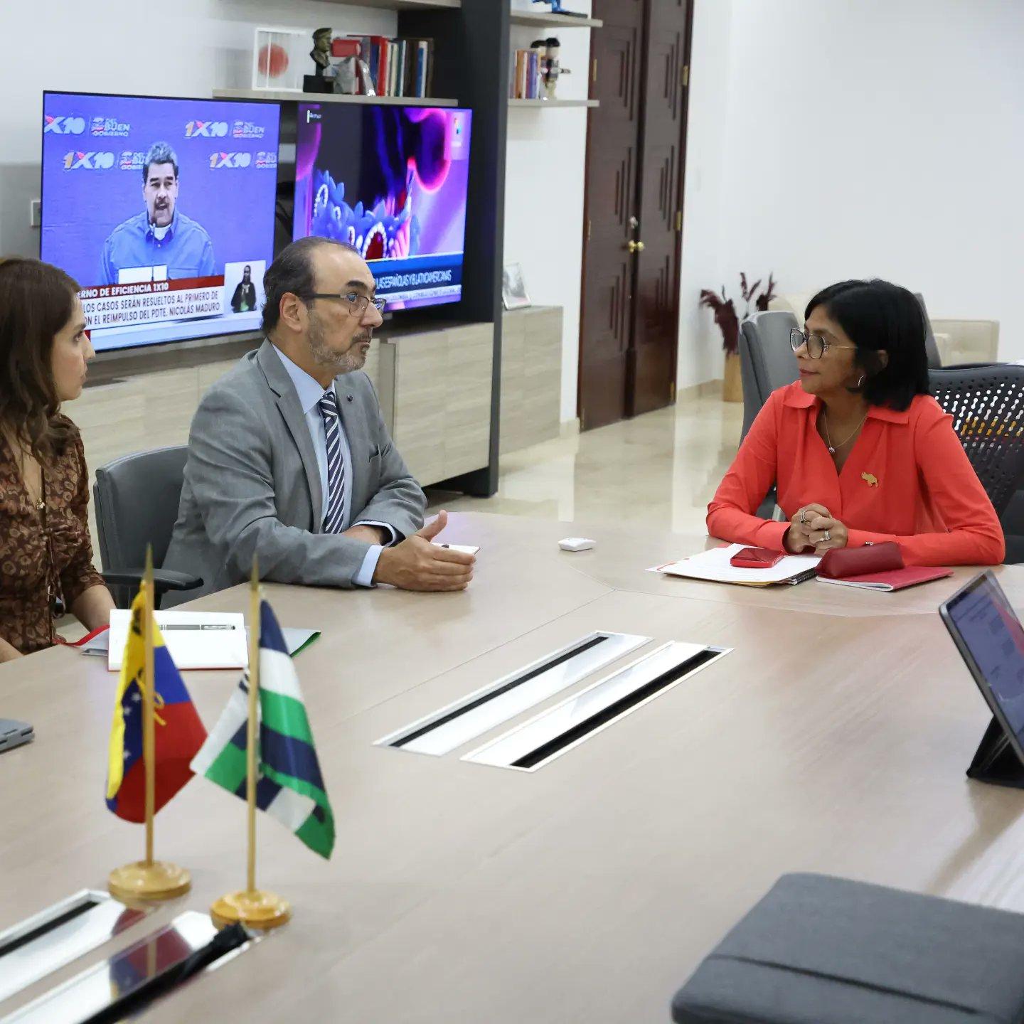 Vicepresidenta Delcy Rodriguez se reúne con presidente de la CAF