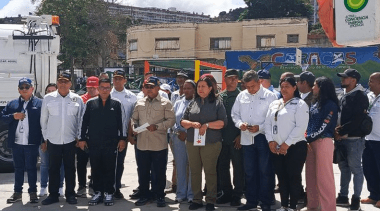 Plan Viernes de Servicios Públicos atiende a comunidad de Plan de Manzano
