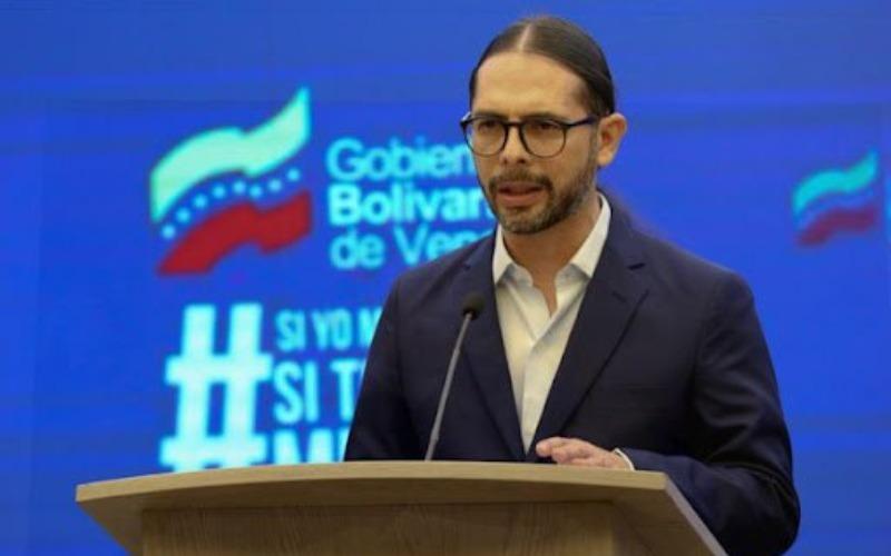 Ministro Ñáñez denuncia tergiversación de VOA y AP sobre palabras del presidente Maduro