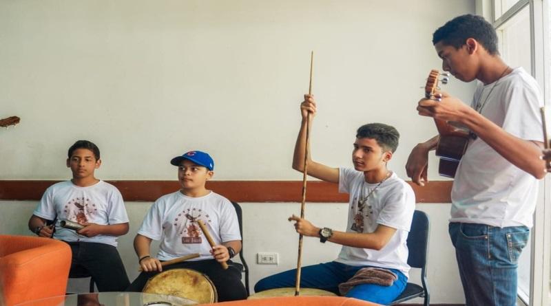 Imparten taller teórico-práctico sobre la interpretación gaitera en Falcón