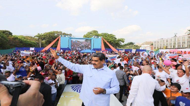 Movimientos Sociales postulan a presidente Maduro como su candidato al 28J