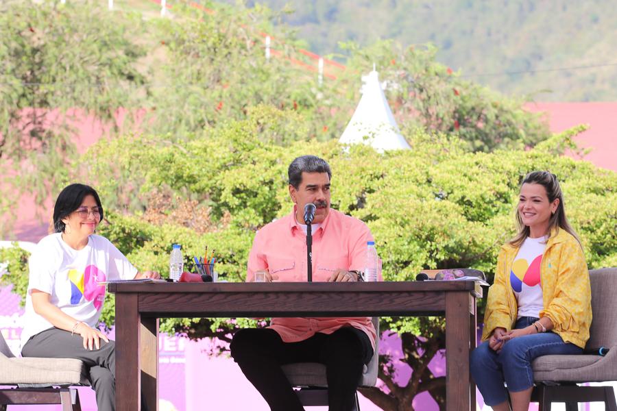 Presidente Maduro exaltó resistencia de la mujer venezolana frente a la agresión imperial