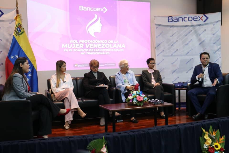 Exaltan empoderamiento de la mujer en el comercio exterior