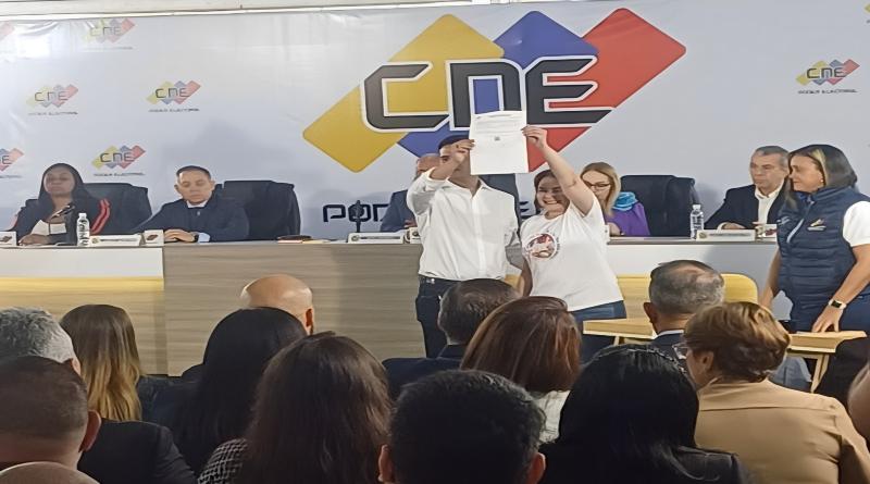 Movimiento Futuro Venezuela postula candidatura de Nicolás Maduro