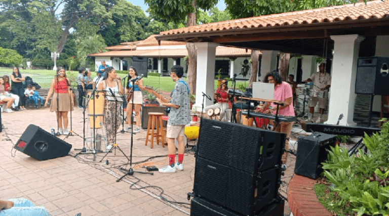 “En Fusión Ando” y “De Melao Son” deleitaron al público en La Casona Cultural