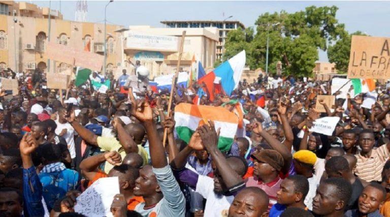 Nigerinos protestan para exigir salida de tropas de EE. UU. de su país