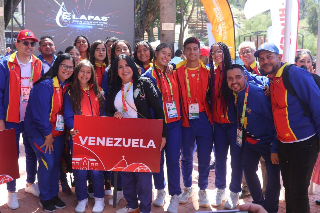 El Tricolor Nacional alzó el vuelo en Sucre 2024
