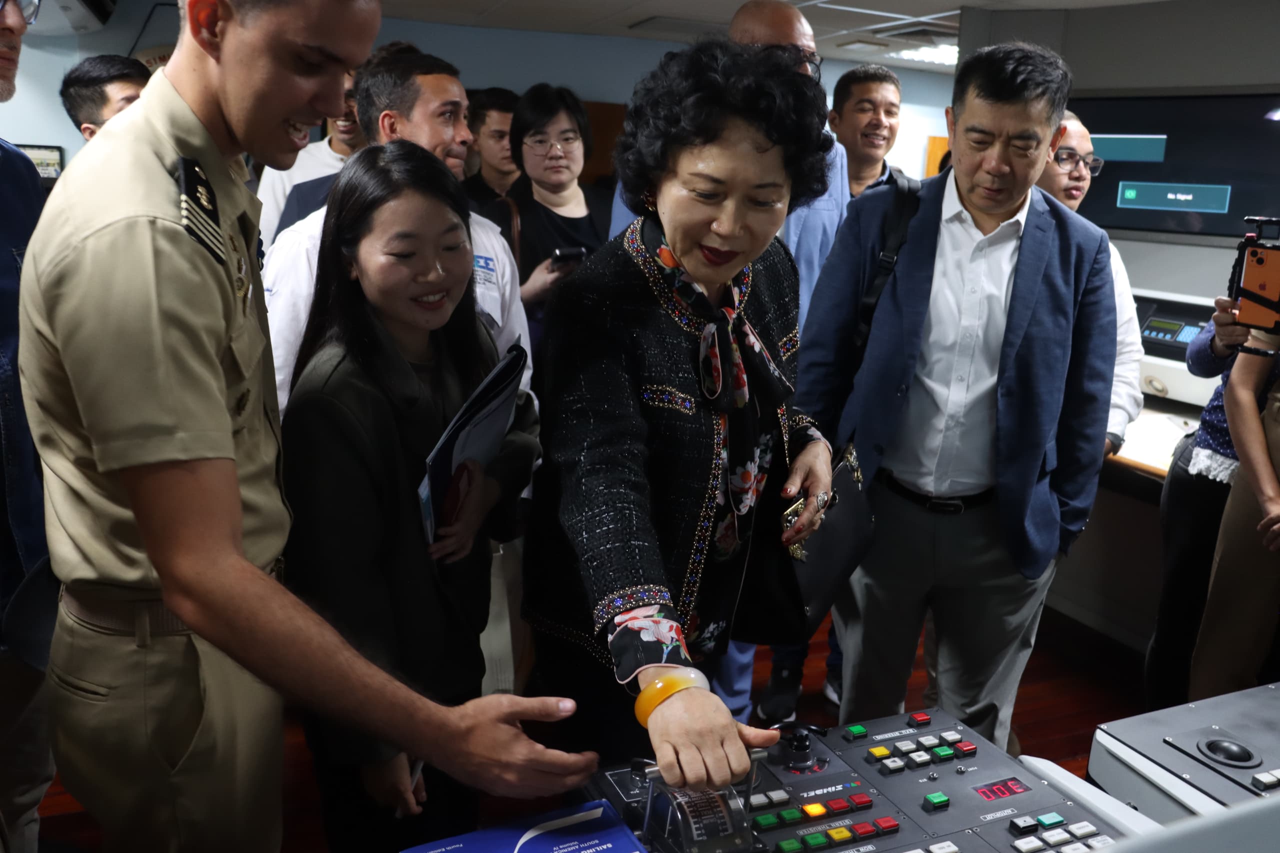 Shenzhen y La Guaira desarrollan intercambio académico