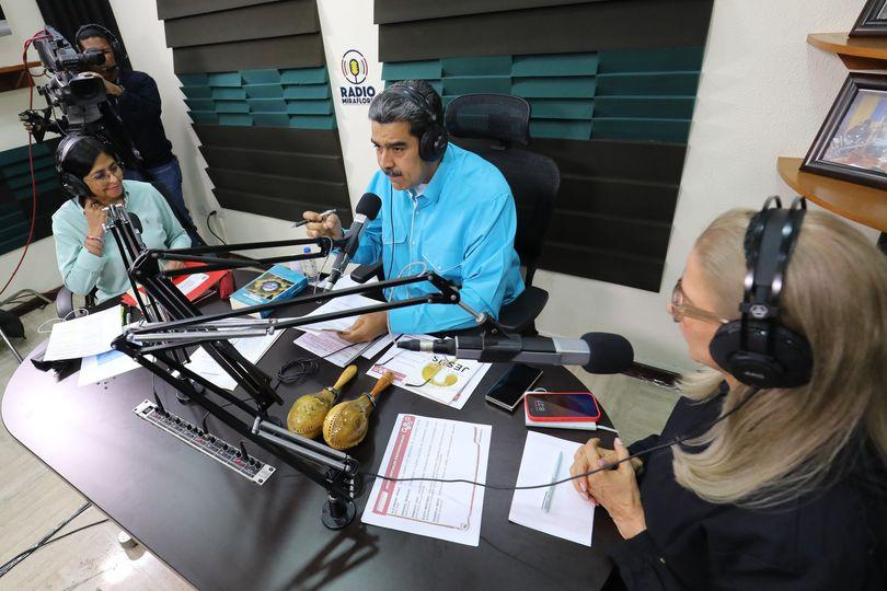 Presidente Maduro estrenó programa radial Con Maduro “De Repente”
