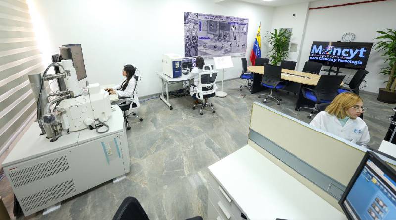 Inauguran primer laboratorio de microscopía electrónica en Venezuela