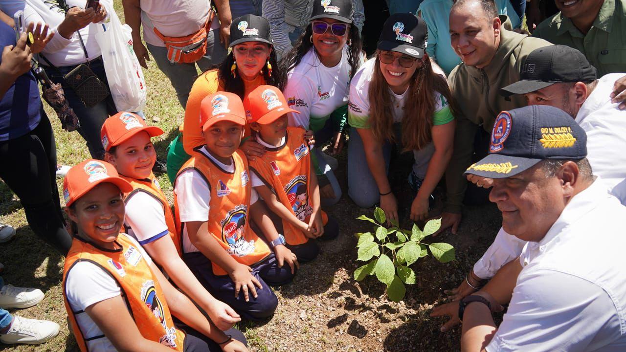 Celebraron Día Mundial del Ambiente y 18º aniversario de la Misión Árbol en Mariño