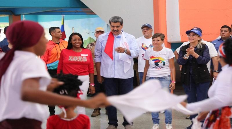 Gobierno nacional entrega rehabilitadas instituciones educativas en Guarenas