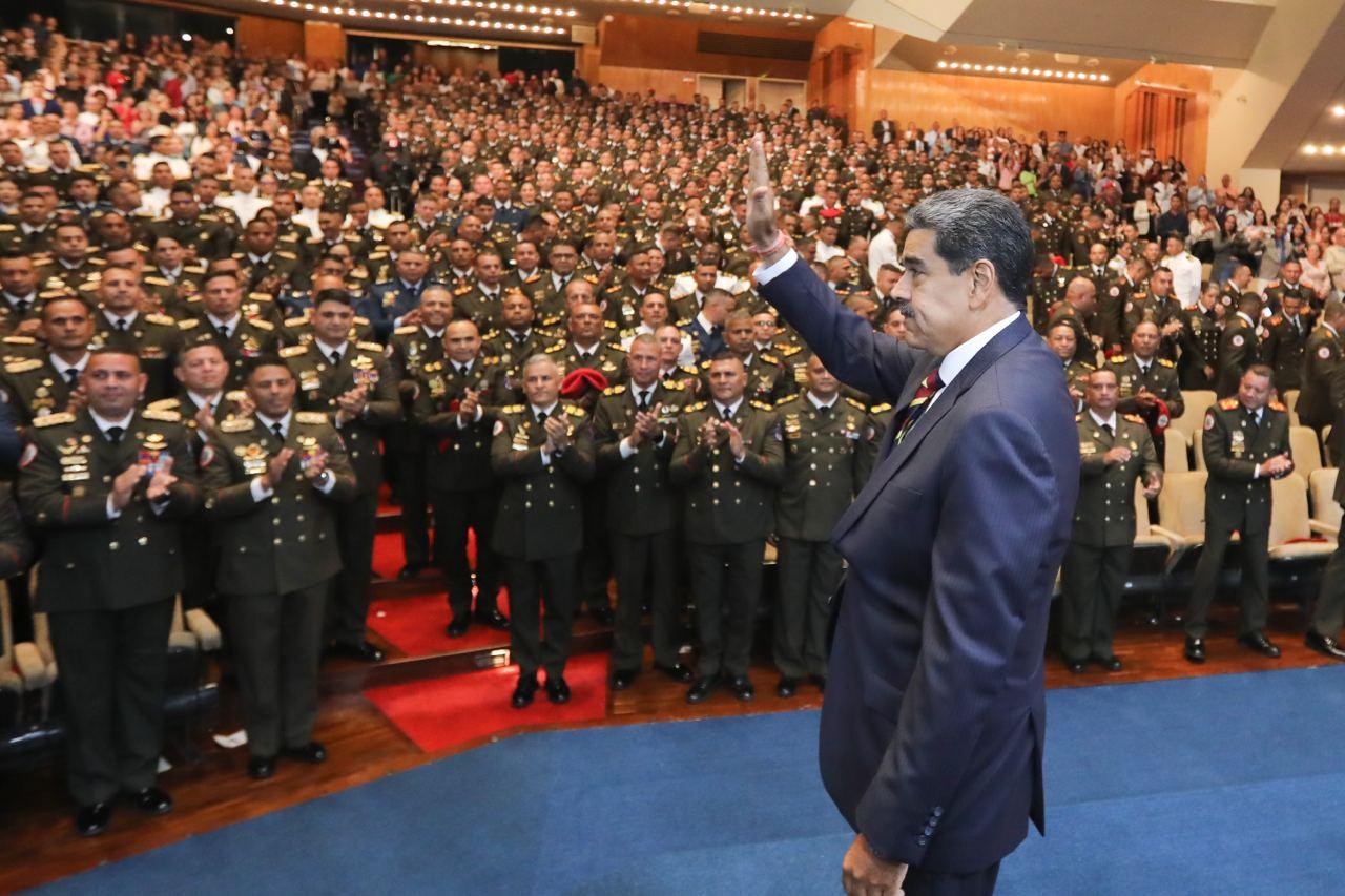 President Maduro promoted military personnel from the GHP and DGCIM