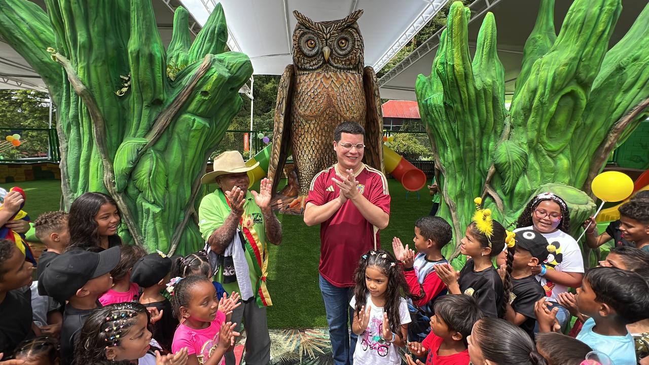 Alcalde Fuenmayor inauguró nueva zona infantil en el Zoo Aquarium de Valencia