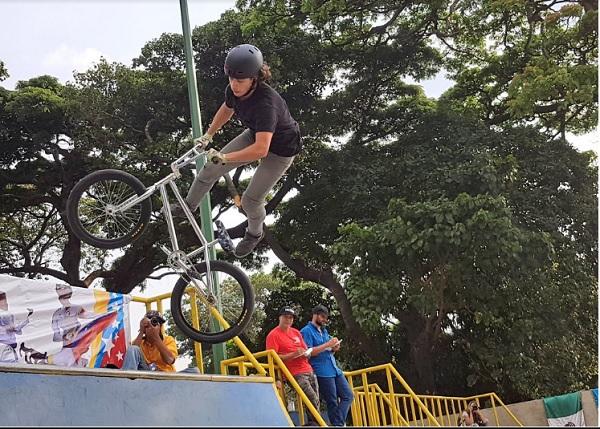 Ministro Maldonado destaca recuperación del SkatePark en Parque Naciones Unidas