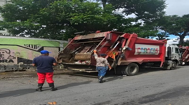Refuerzan operativos de limpieza ante actos vandálicos de comanditos en Caracas