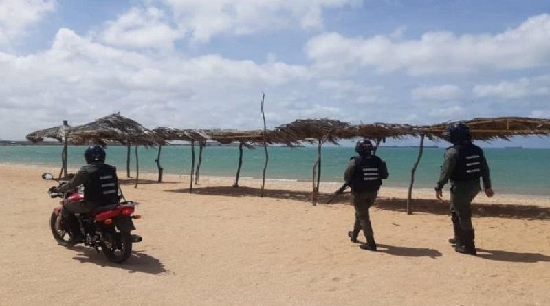 FANB inutiliza embarcación del narcotráfico en costa de Falcón