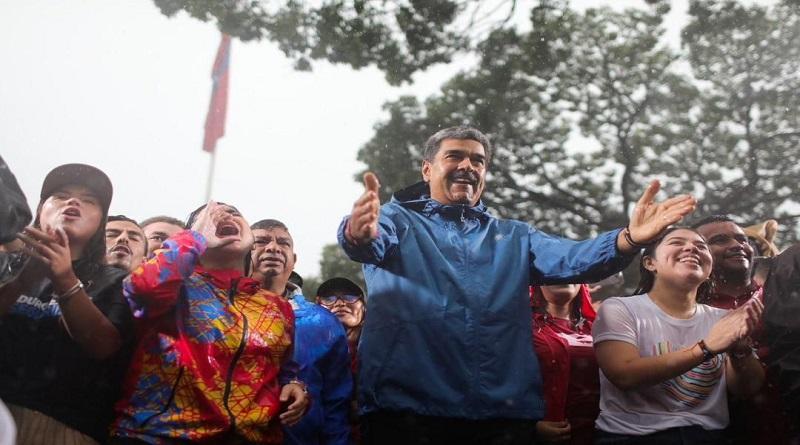 Presidente Maduro llama a la juventud a mantenerse firmes por la paz del país