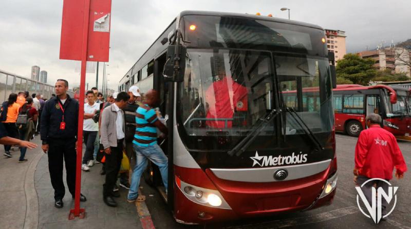 Gobierno Nacional habilita 250 unidades de Metrobús para asegurar movilidad del pueblo
