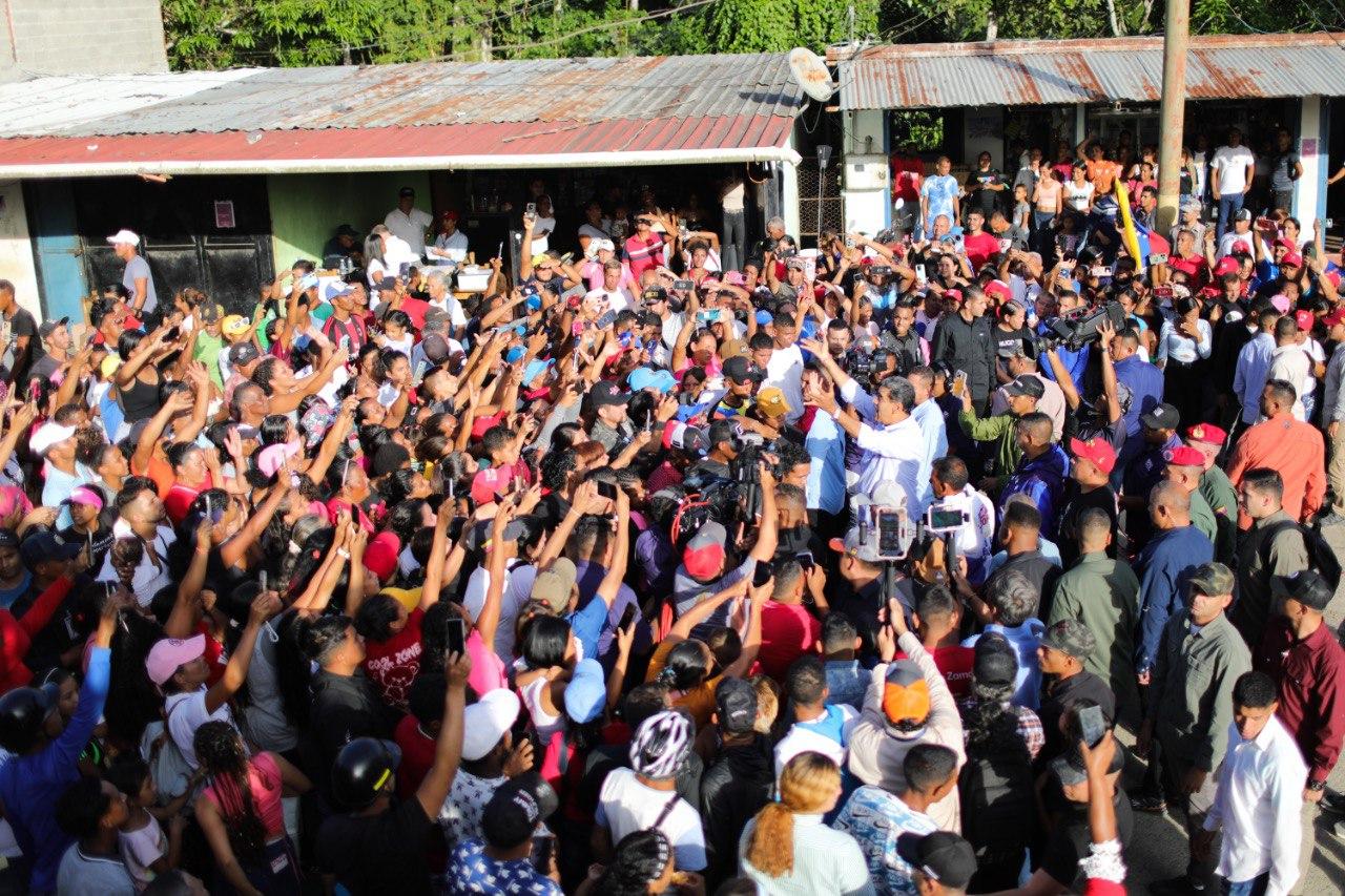 Presidente Maduro traza meta de 6 mil comunas en tres años