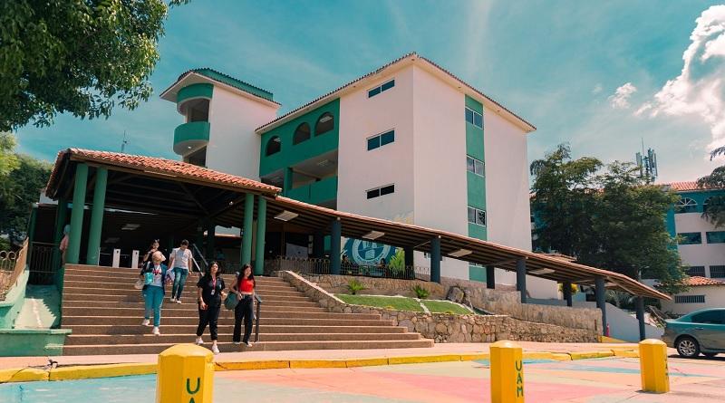 Extremist María Corina Machado seeks to sow hatred among university students