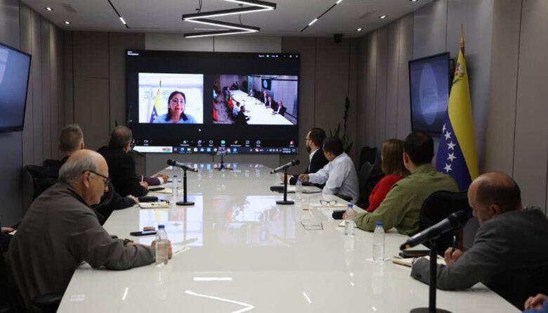 Vicepresidenta Delcy Rodríguez sostuvo reunión con las principales cámaras empresariales del país
