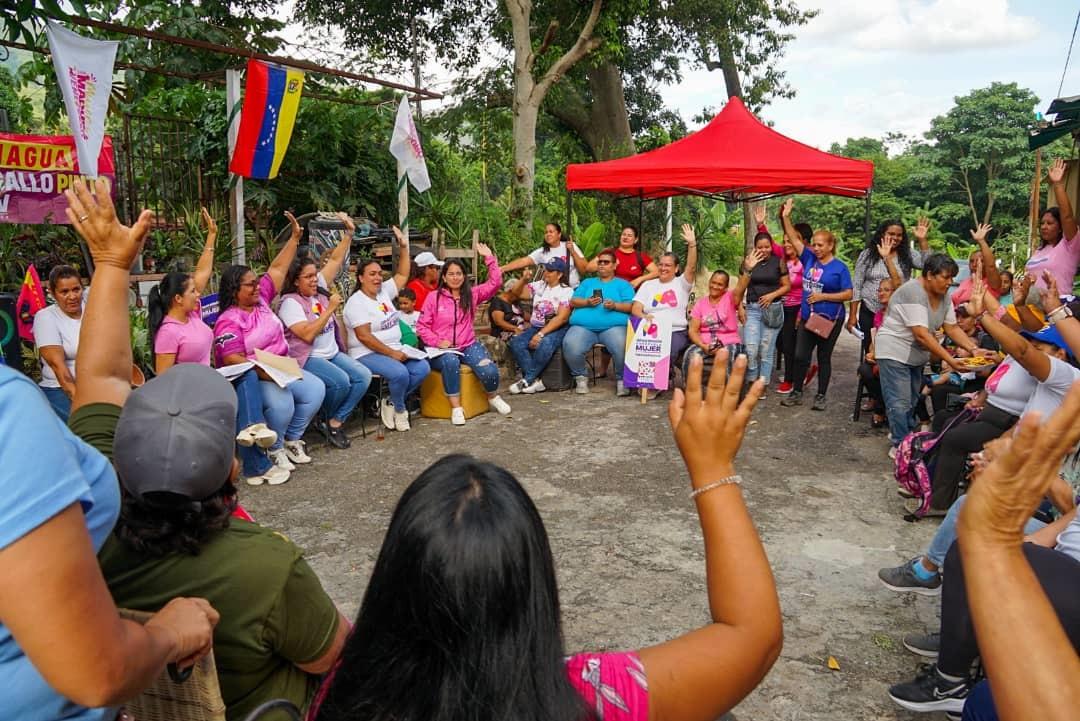 En Naguanagua fortalecen  territorio comunal con la integración de los comités de mujeres