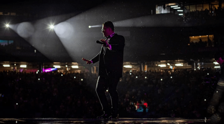 Estadio Monumental Simón Bolívar resonó al ritmo de ‘Lavoe Sinfónico’