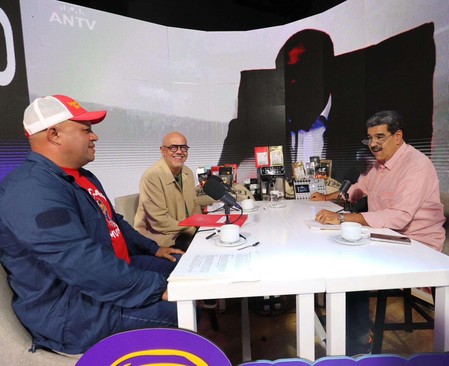 Presidente Maduro firmó la Ley Orgánica de Justicia de Paz Comunal