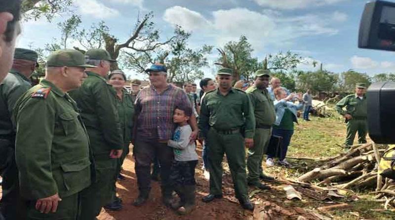 Presidente Díaz-Canel supervisa labores de recuperación tras paso del Huracán Rafael