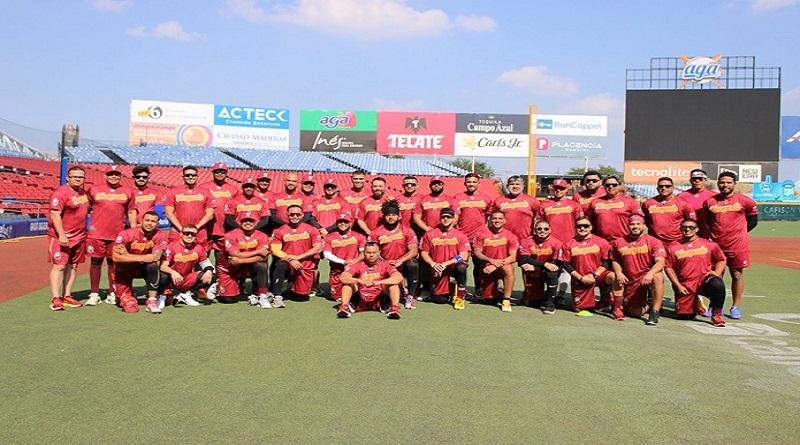 Selección Venezolana de Béisbol se alista para su debut en la Premier 12