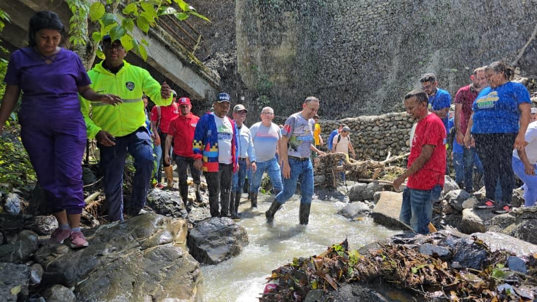 Gobierno regional y nacional atiende emergencia en puente del Bongo