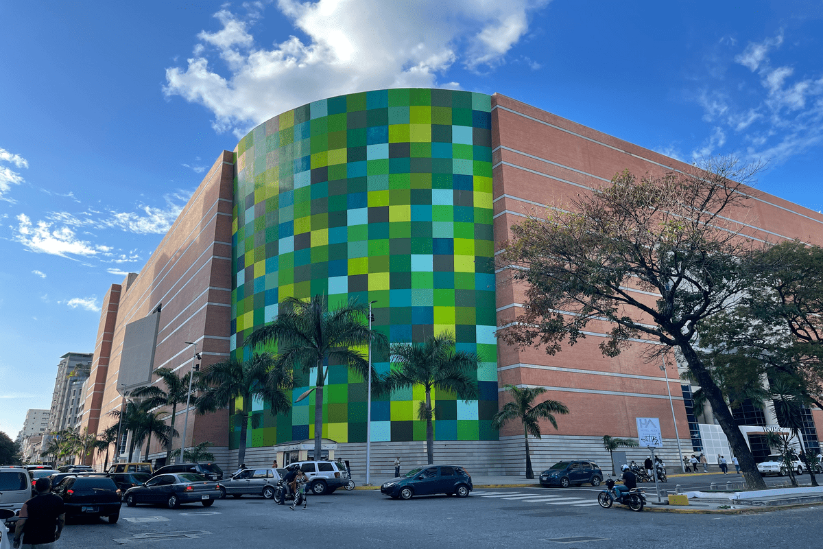 Sundde verifica cumplimiento de tasa BCV en comercios