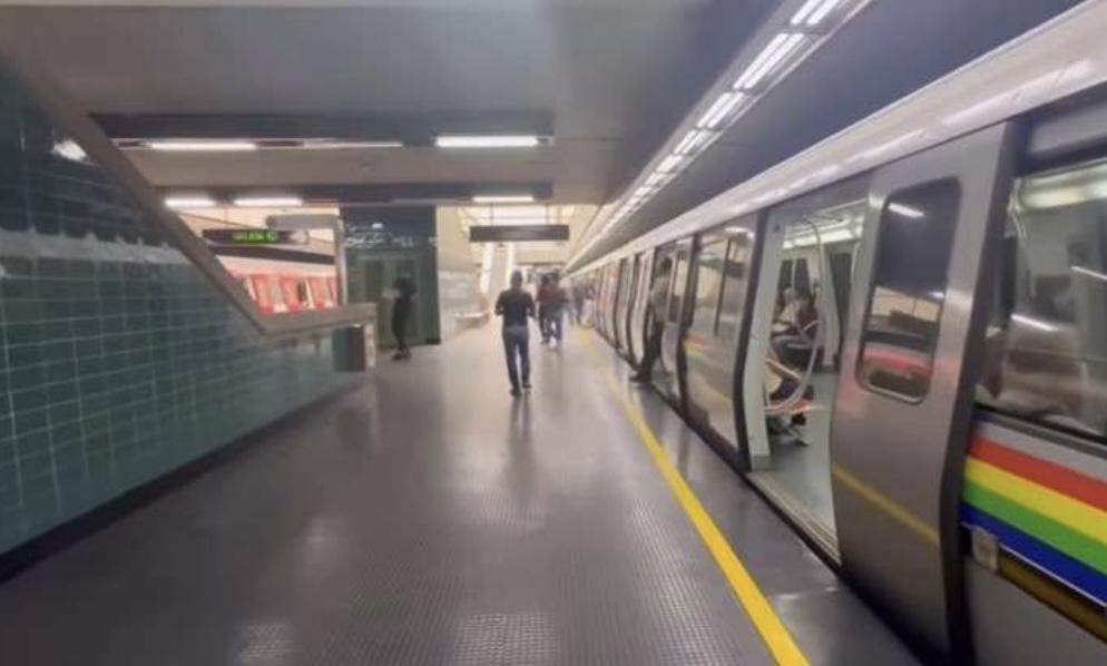 Rehabilitan y reincorporan trenes 15 y 16 del Metro de Caracas