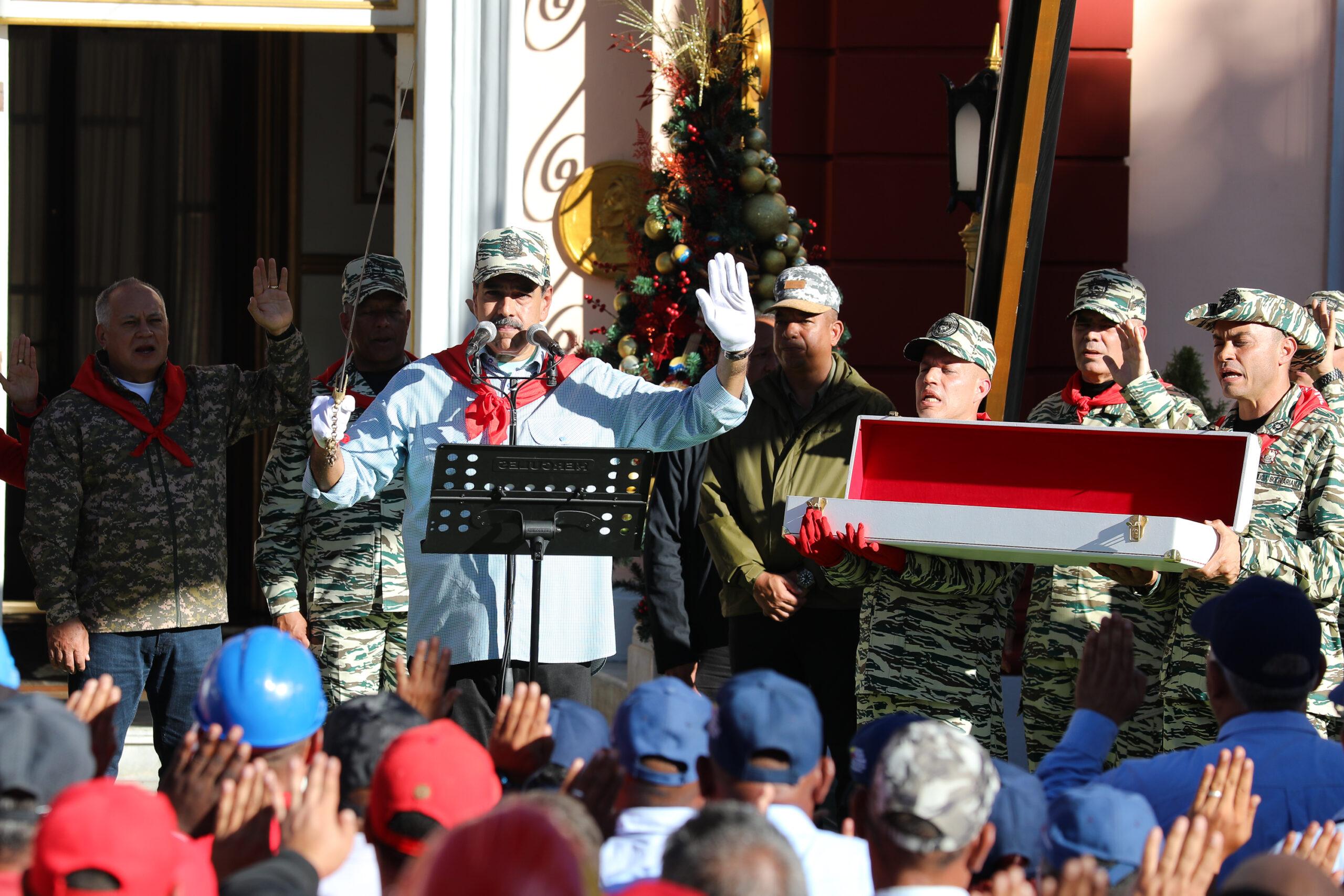 Bolivarian National Militia sworn in as Combatant Corps of the Working Class