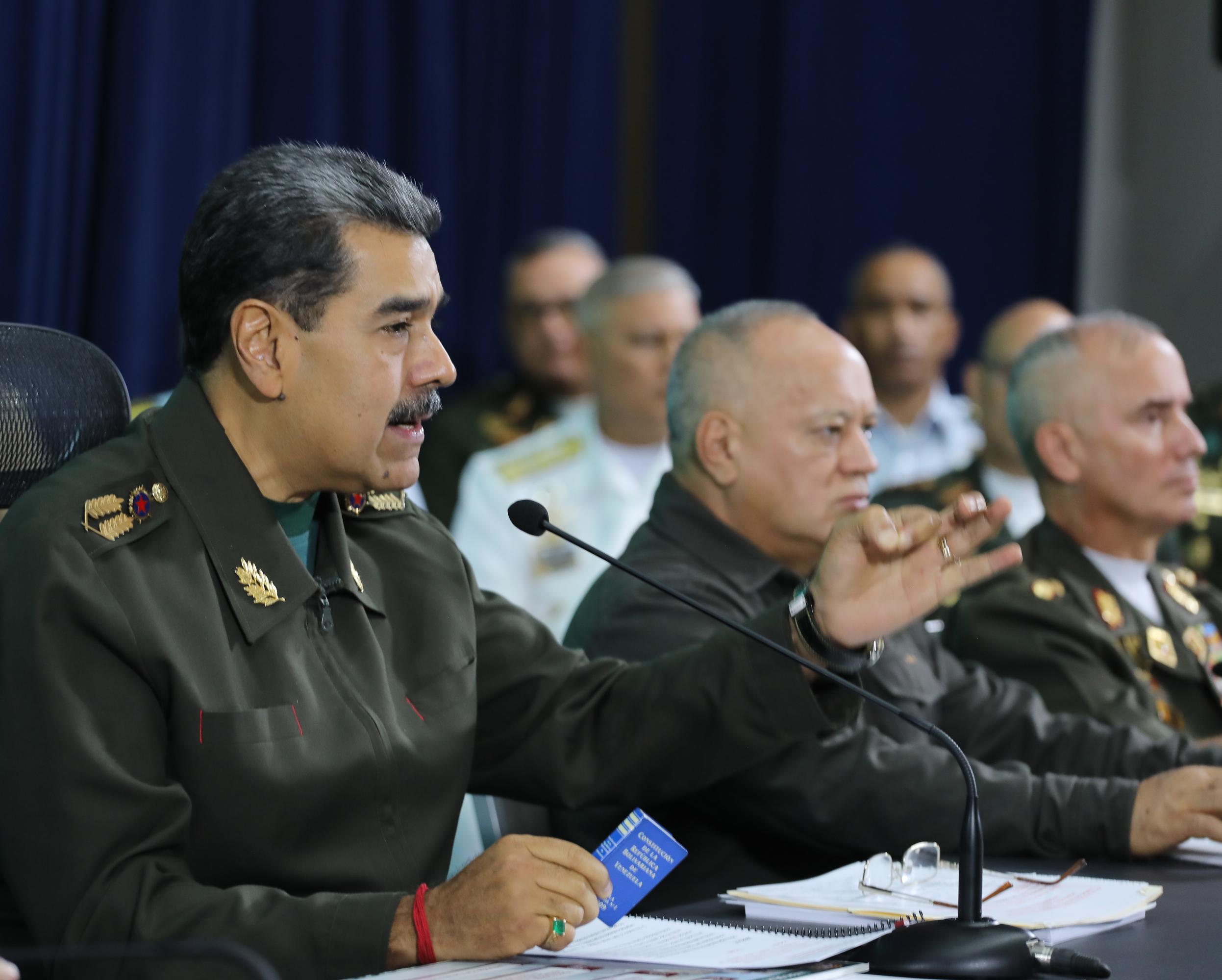 Presidente Maduro designó a Frank Zurita para encabezar investigación sobre la historia militar del país