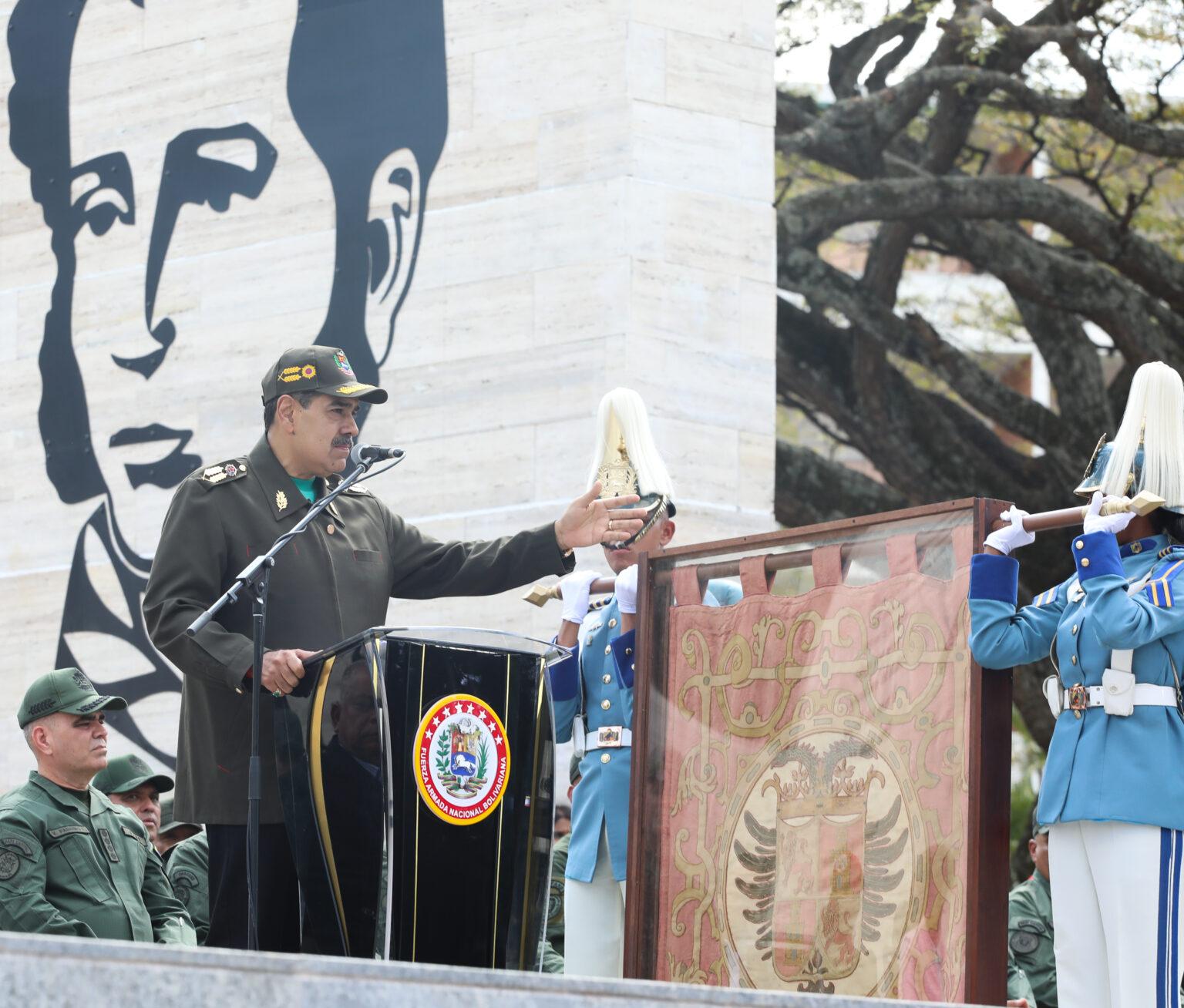 Presidente Maduro encabezó acto de salutación a la FANB en Fuerte Tiuna