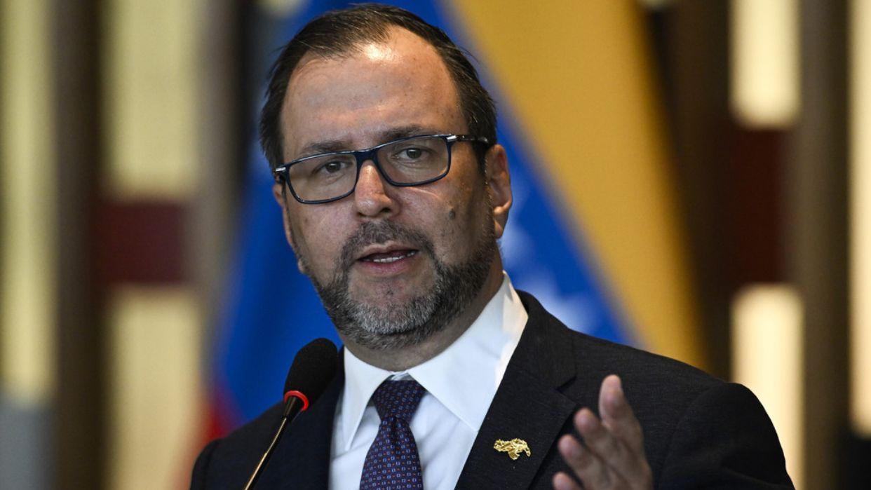 Canciller Gil rechaza declaraciones de la ministra Bullrich en caso de gendarme argentino: Su plan terrorista fracasó