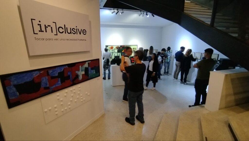El Maccar abrió las puertas de la exposición “Inclusive” para personas con discapacidad visual