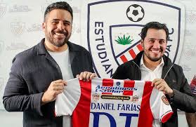 Daniel Farías seguirá al frente de Estudiantes