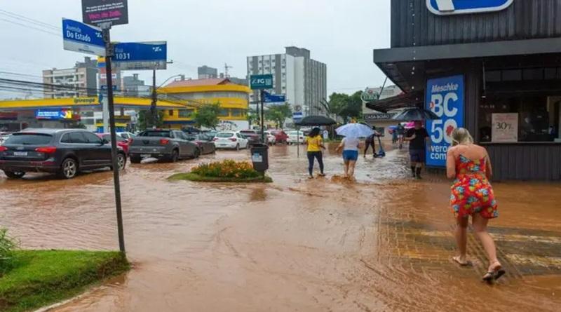 Fuertes lluvias provocan inundaciones en gran parte de regiones de Brasil