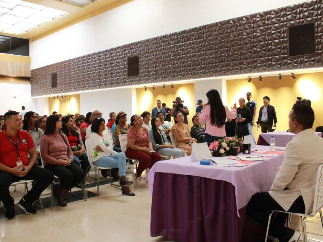 BanMujer y Conglomerado Productivo firman convenio para impulsar producción de las mujeres