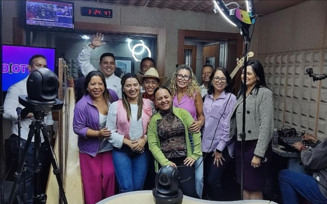 Radiotom I Concurso Nacional de Poesía y Canción Mujer invita a combatir la guerra psicológica